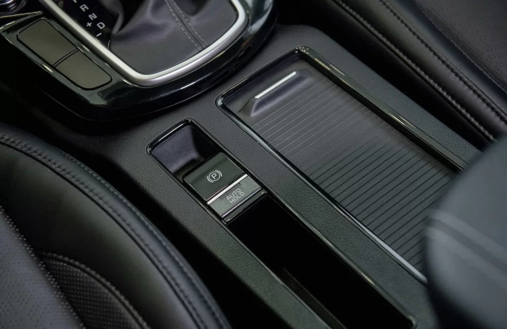 Phanh tay điện tử tích hợp tính năng Auto hold