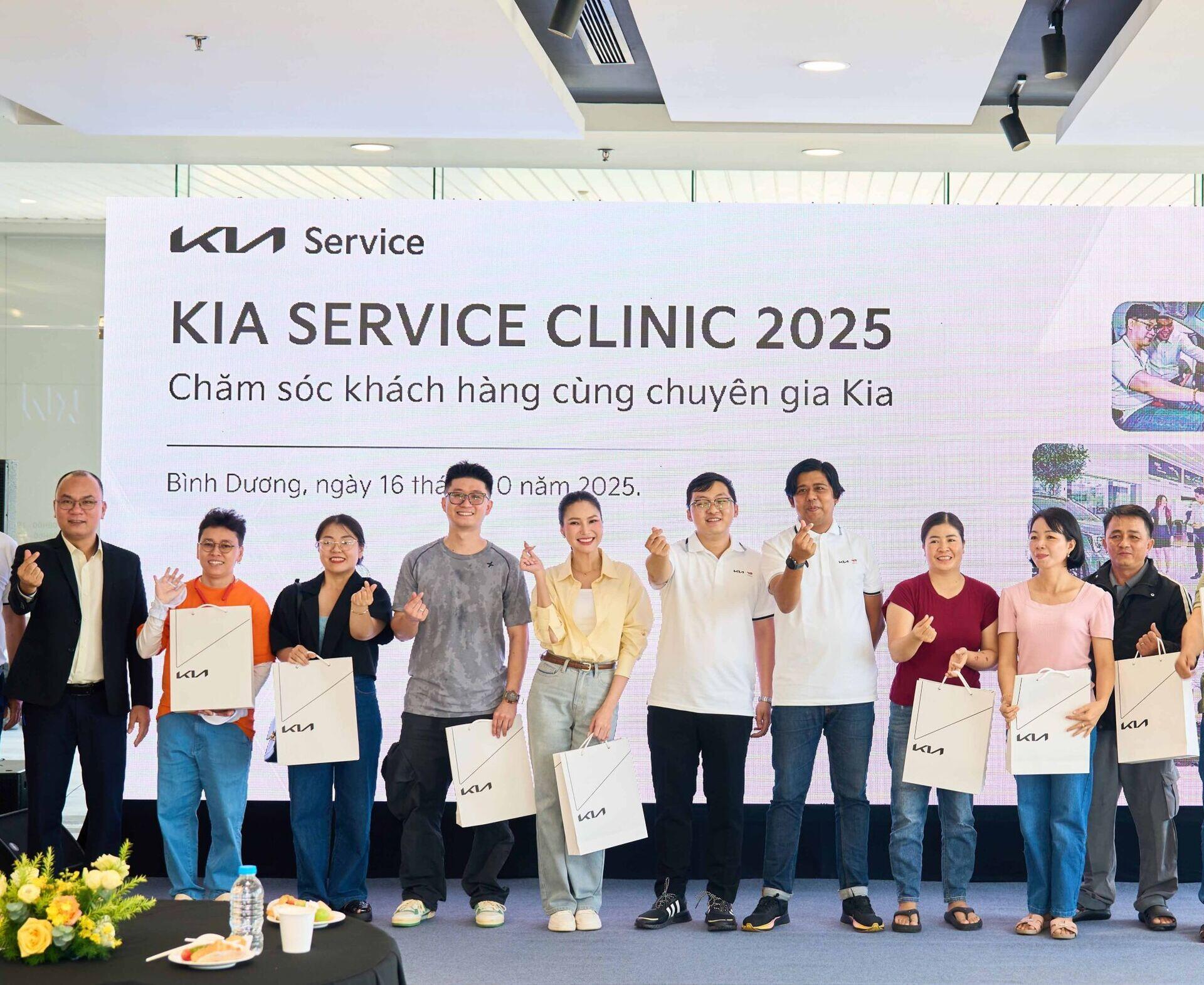Kia Service Clinic 2025: THACO AUTO trang bị kỹ năng sử dụng xe an toàn cho khách hàng